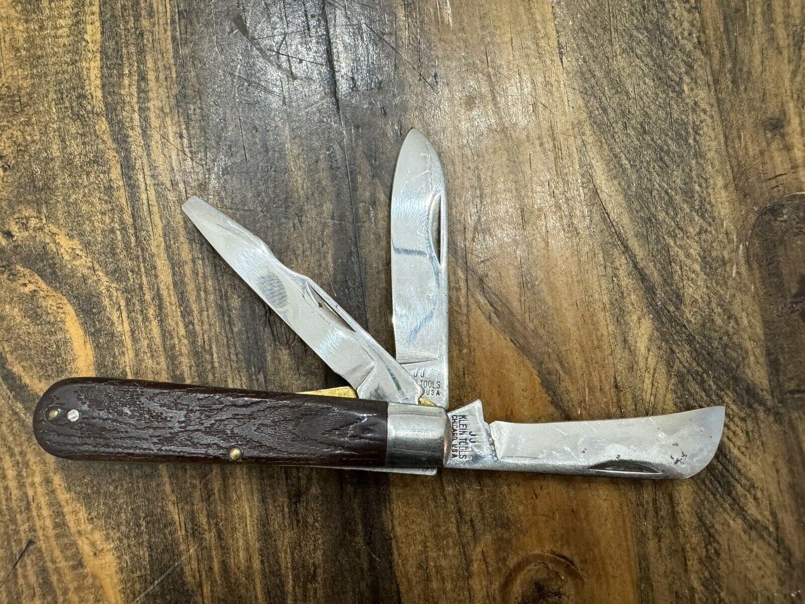 Vintage JJ Klein Tools Chicago USA 3 Blade Folding Pocket Knife Brown (60)