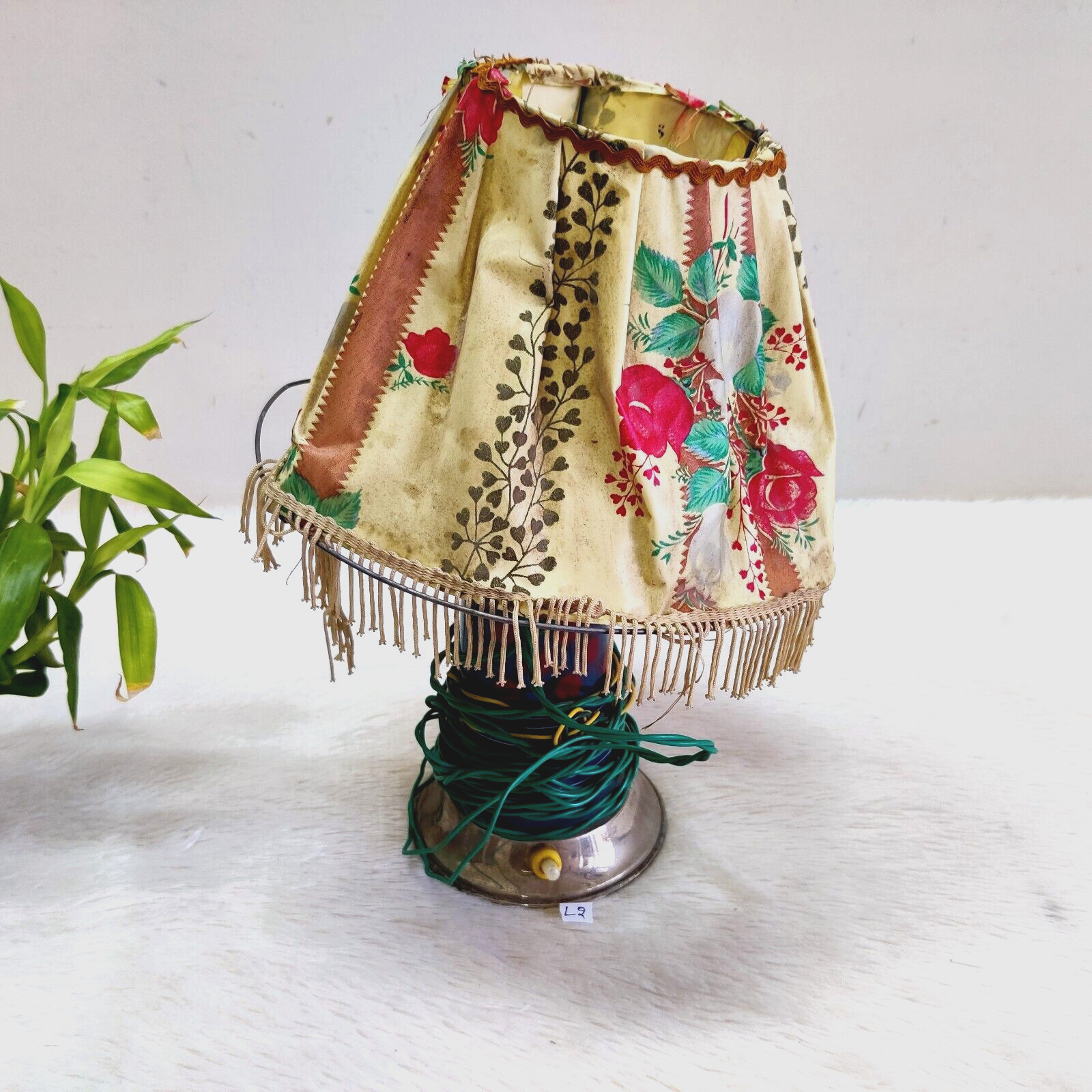 1930s Vintage Beautiful Glass Decorated Brass Electric Lamp Japan Collectible L2