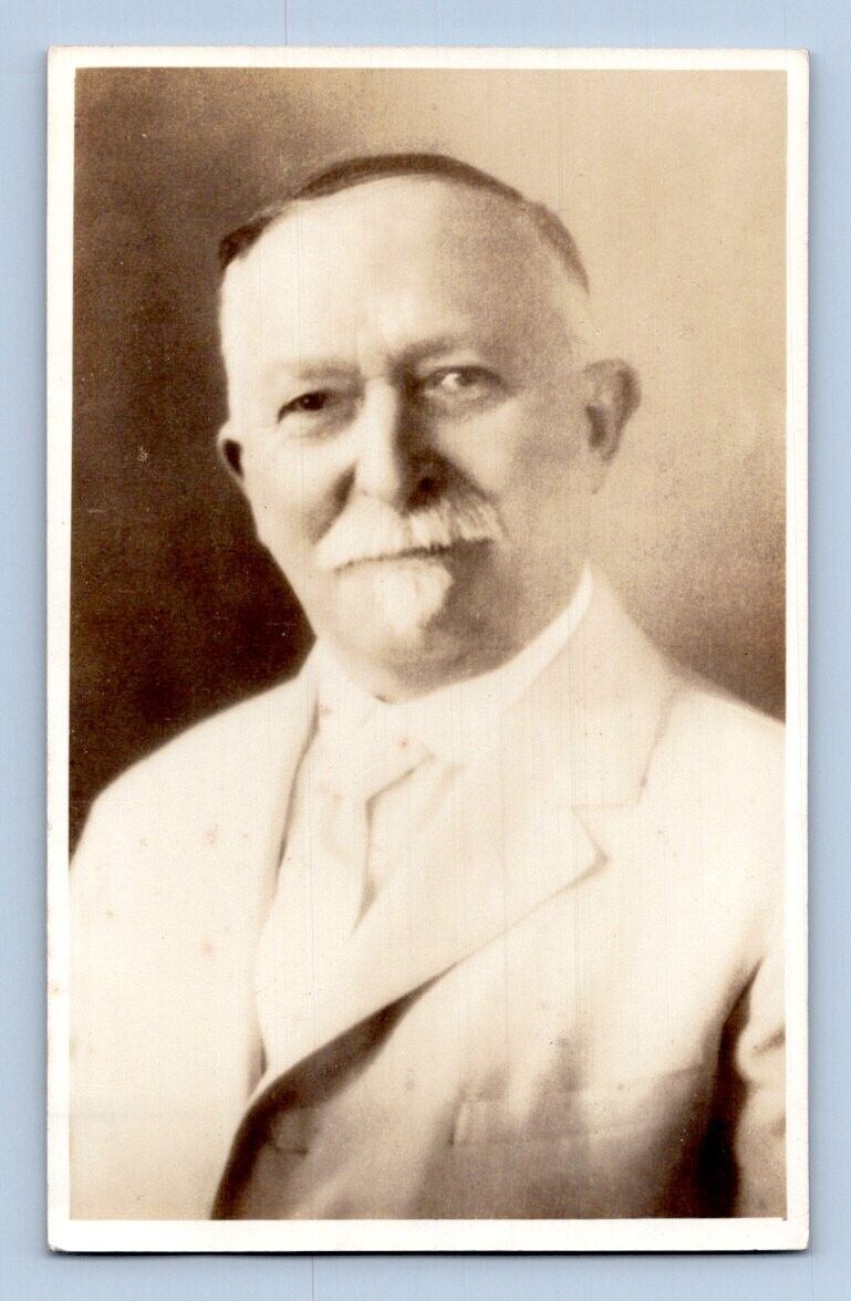 RPPC 1932. DR. J.H. KELLOGG. 80 YEARS OLD AT THE TIME. POSTCARD. FX22