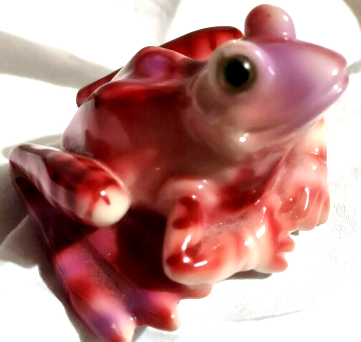 Shelf Sitter Resin Plastic Pink Red Purple Striped Garden Frog