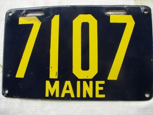 1913 Maine License Plate 7107