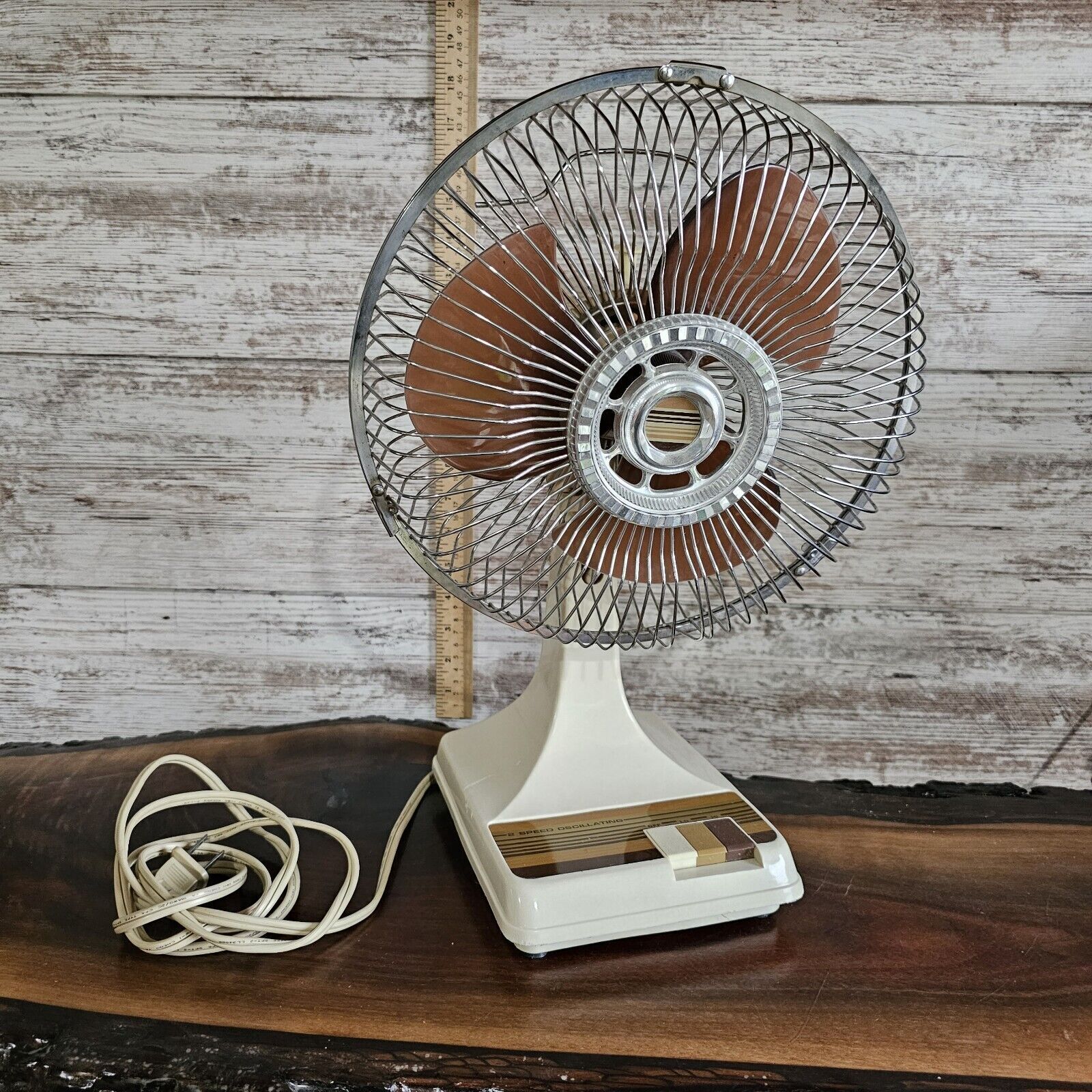 Vintage Stand Fan Tan Brown Model KH-901 9” Oscillating Desk Fan 2 Speed Works