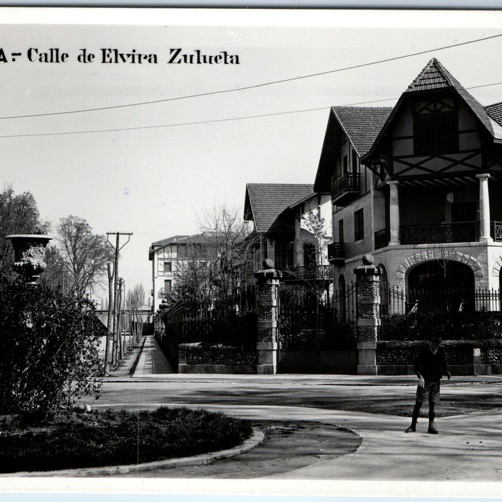 c1930s Vitoria-Gasteiz, Spain Street View RPPC Elvira Zulueta Photo Alsina A150