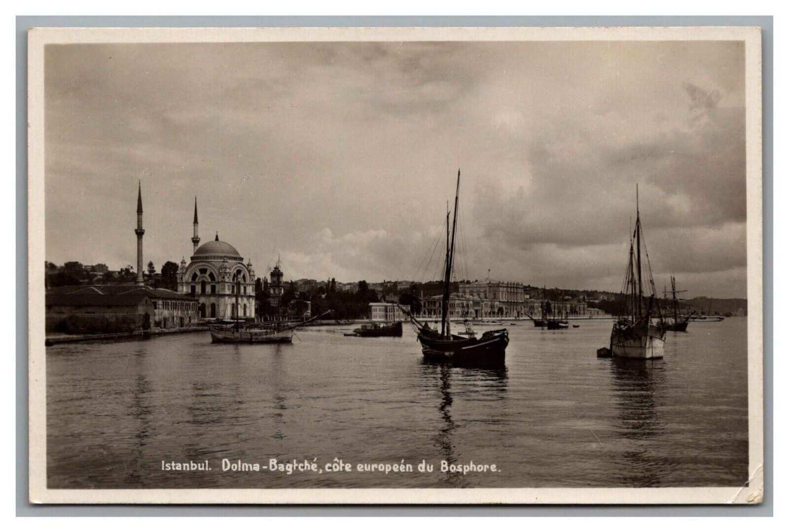Istanbul Turkey Türkiye Dolma bagthsché RPPC Boats Postcard