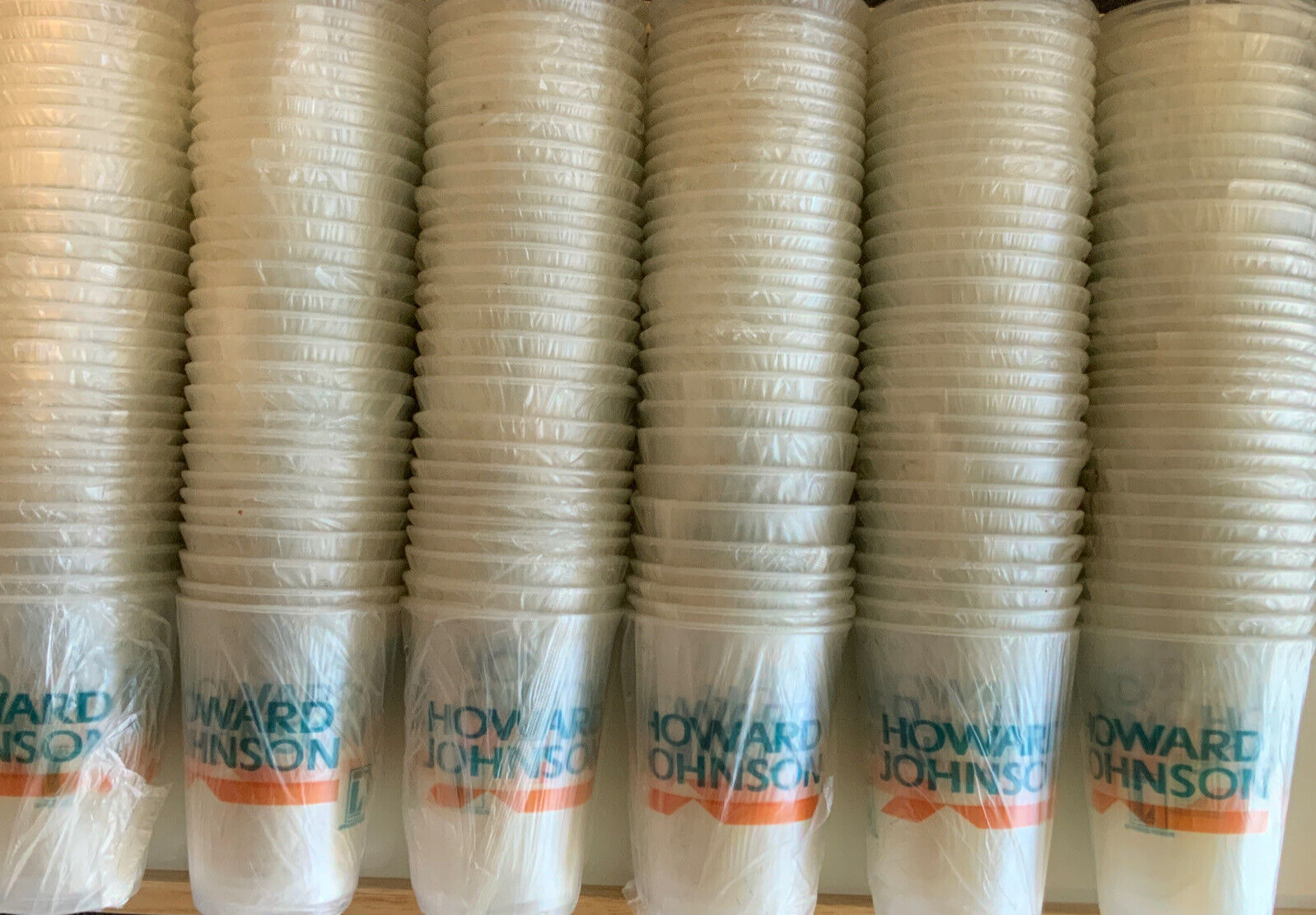 Lot Of 180 Vtg. Howard Johnson Hotel Motel Plastic Room Cups NEW Wrapped 1980’s