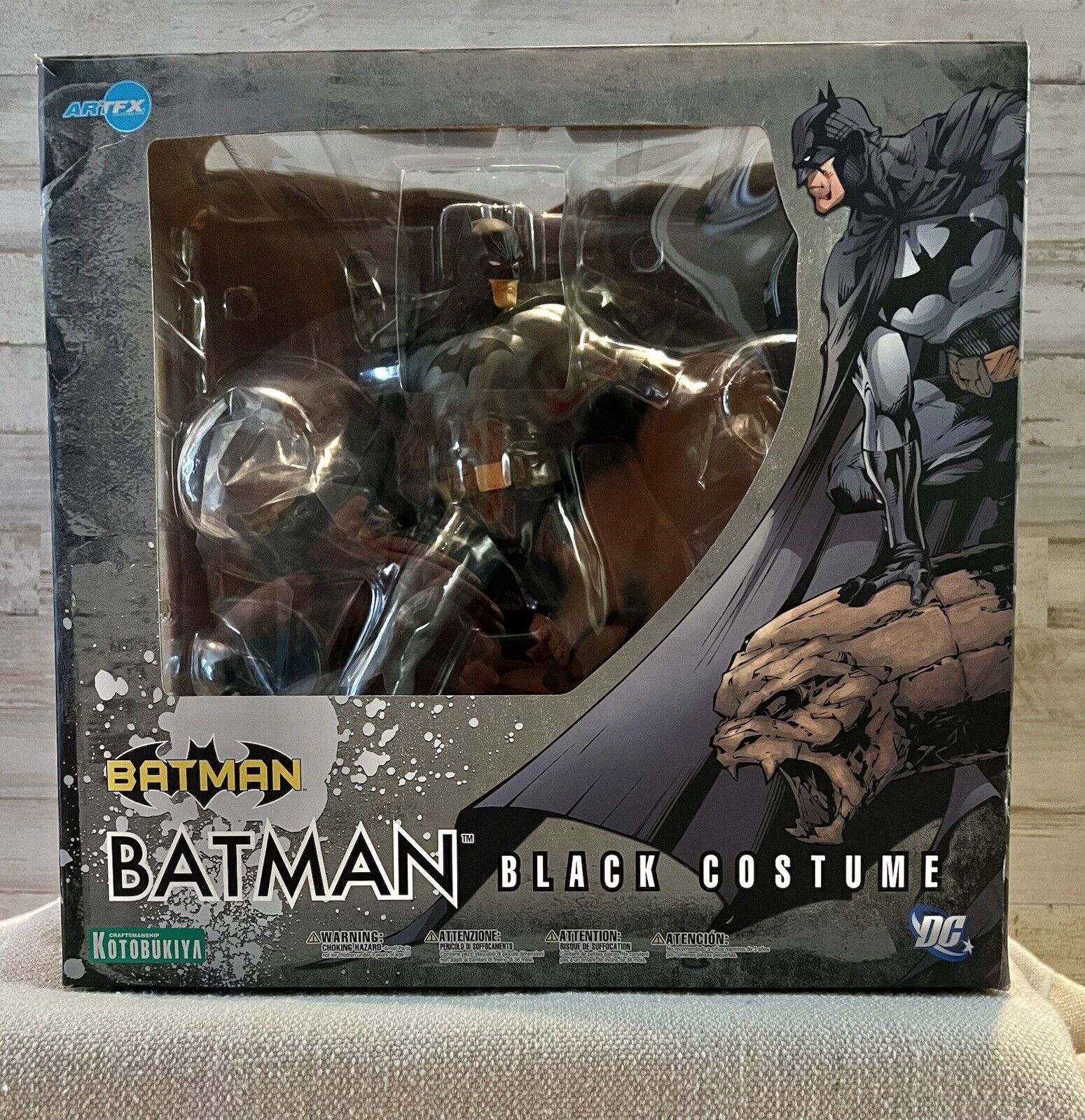 Kotobukiya Batman Black Costume ARTFX Statue 11 Inch 1:6 Scale Mint