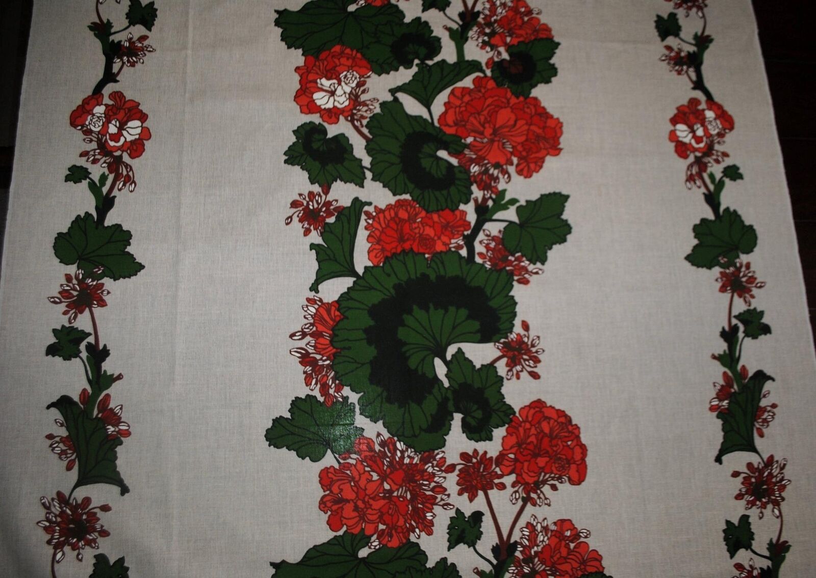 Vtg Almedahl Swedish Tablecloth Large Bright Floral Red Geranium Pattern 53 x 70