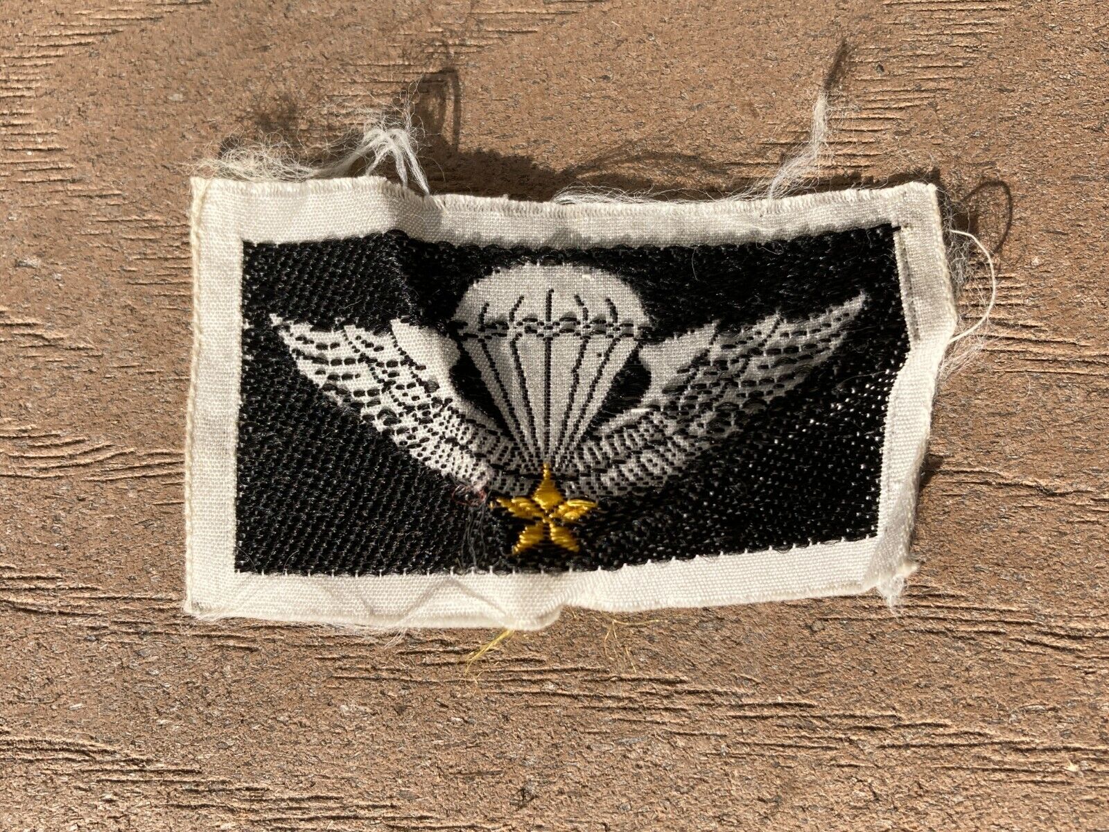 ARVN Vietnamese Airborne Master Jump Wings Bevo Patch