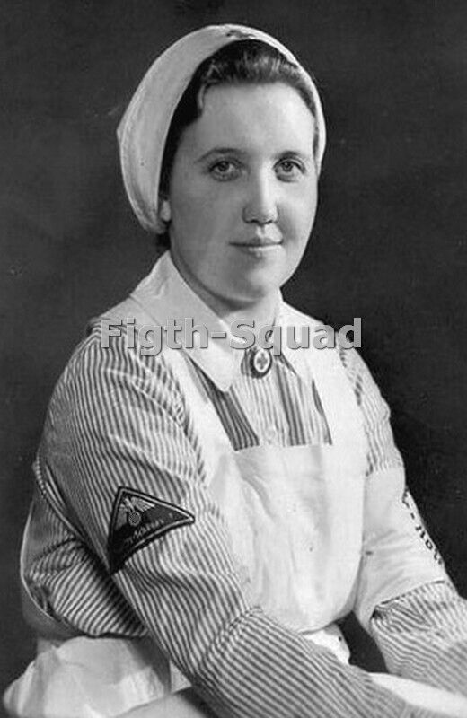 WW2 Picture Photo German Red Cross nurse Frontschwester sister 7529
