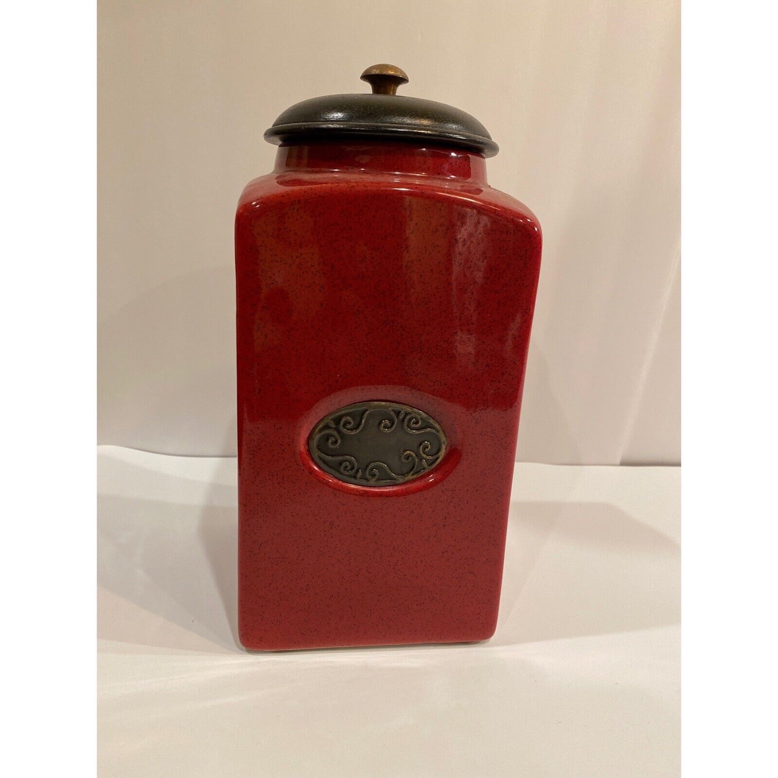 Pier 1 India Red Canister With Lid 11in
