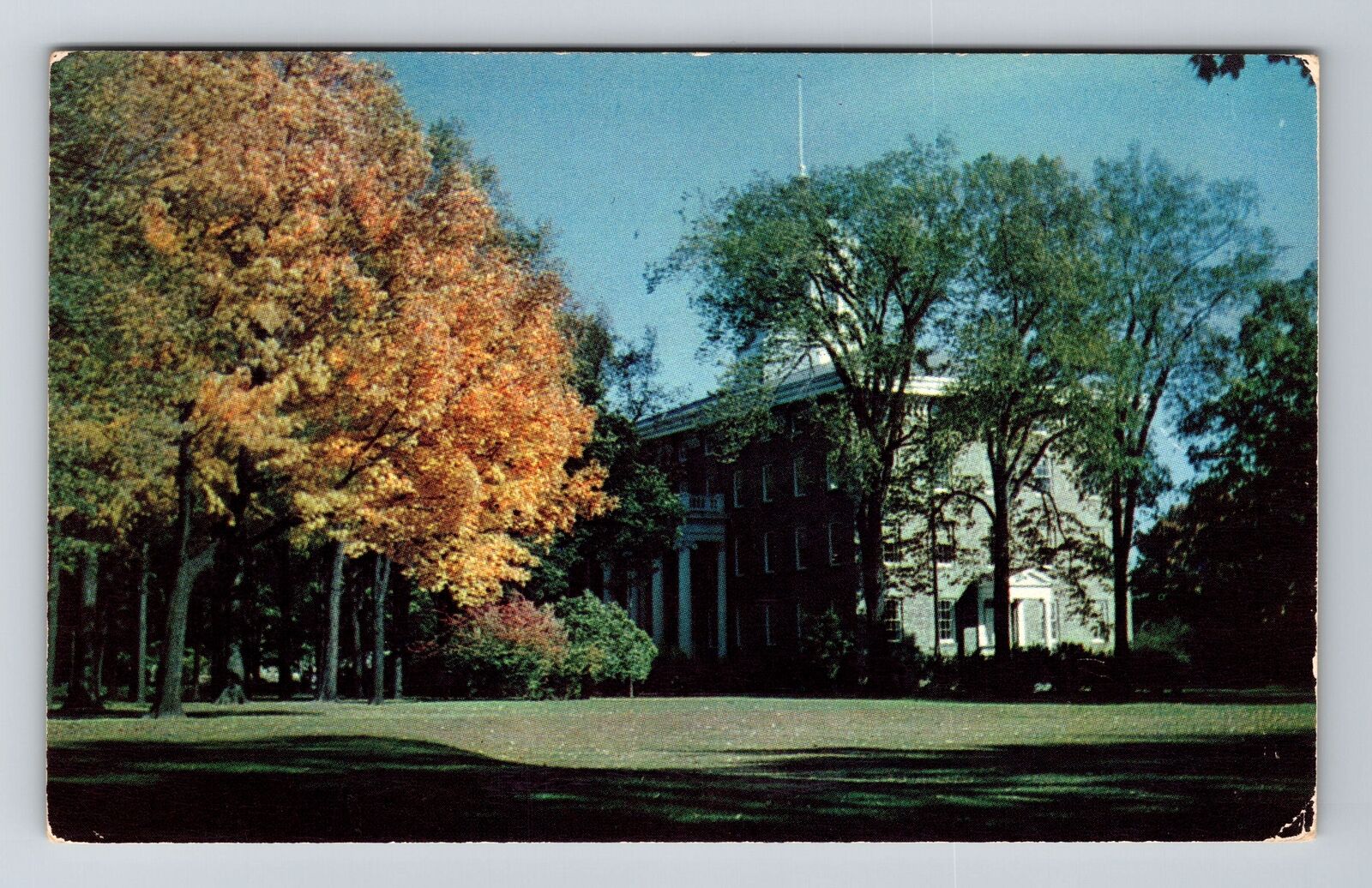 Appleton WI-Wisconsin, Lawrence College, Main Hall Vintage Souvenir Postcard