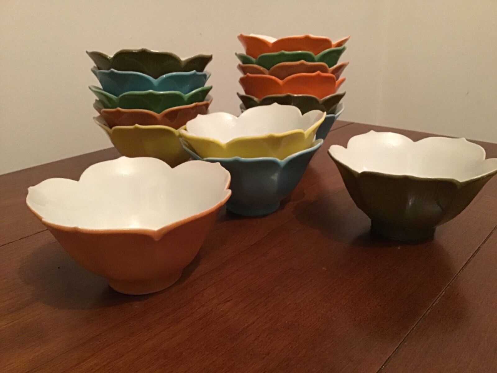 Vintage tulip bowls