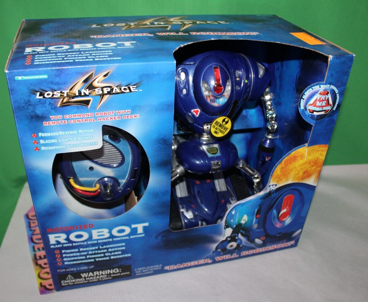 Lost In Space RC Remote Control Robot 31192 Trendmasters 1997 Toy Danger Will