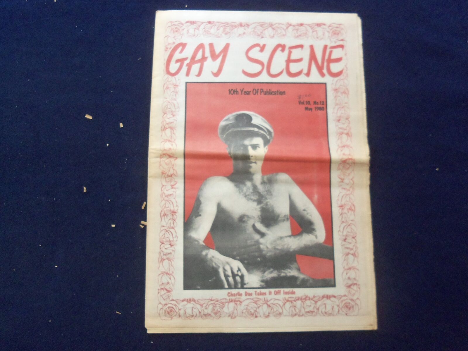 1980 MAY GAY SCENE NEWSPAPER - CHARLIE DAE TAKES IT OFF INSIDE - NP 6798
