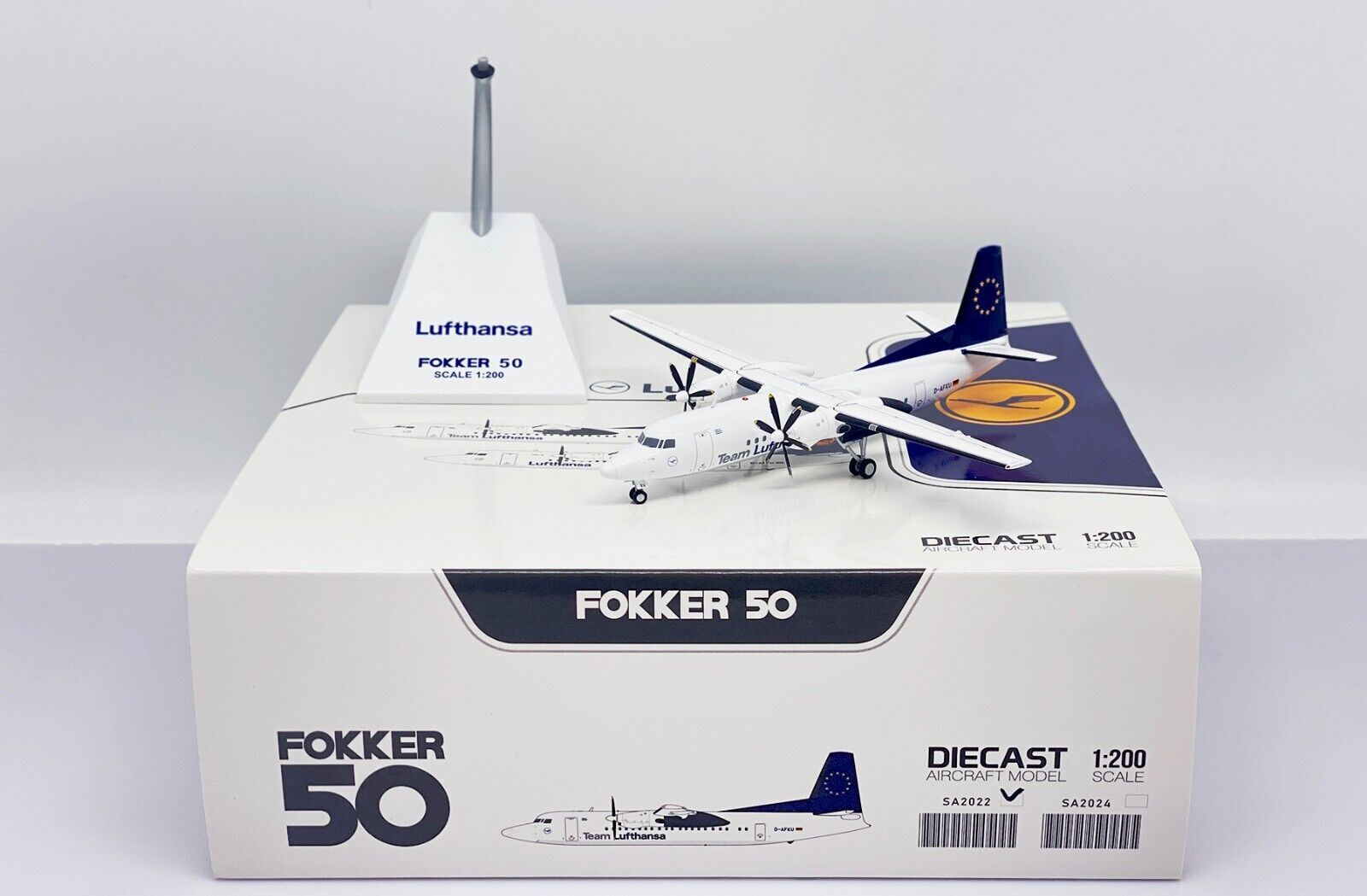 Team Lufthansa Fokker 50 Reg: D-AFKU Scale 1:200 Diecast Model SA2022 (E)