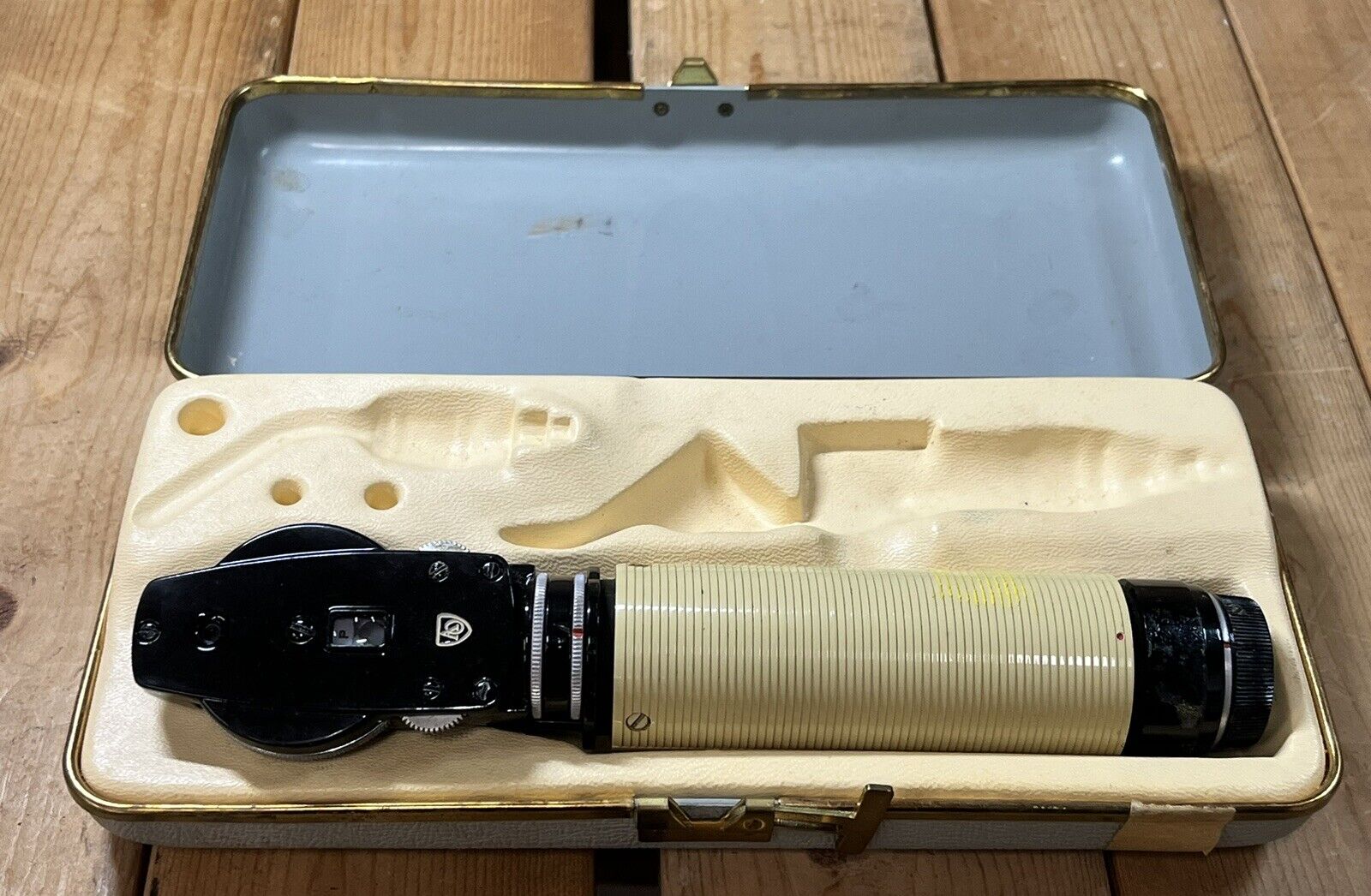 Vintage Opthalmoscope by American Optical “Giantscope” Model 7718 with Case
