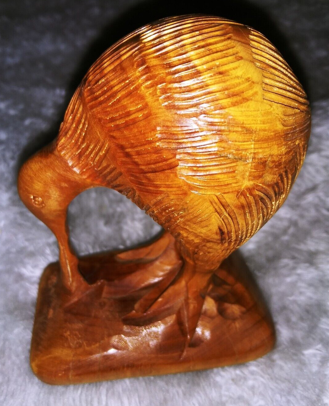 New Zealand Wooden Hand Carved Kiwi Bird Artist Signed N.Z. Rimv As Shown