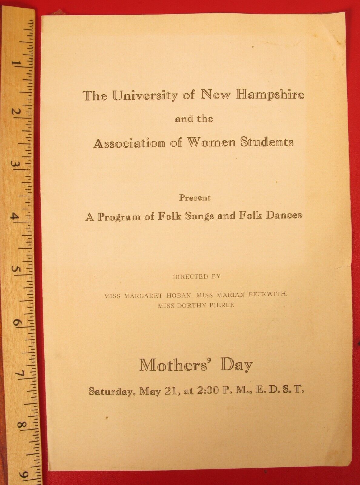 VINTAGE UNIVERSITY OF NEW HAMPSHIRE UNH WOMEN STUDENTS MOTHERS DAY BOOKLET RARE