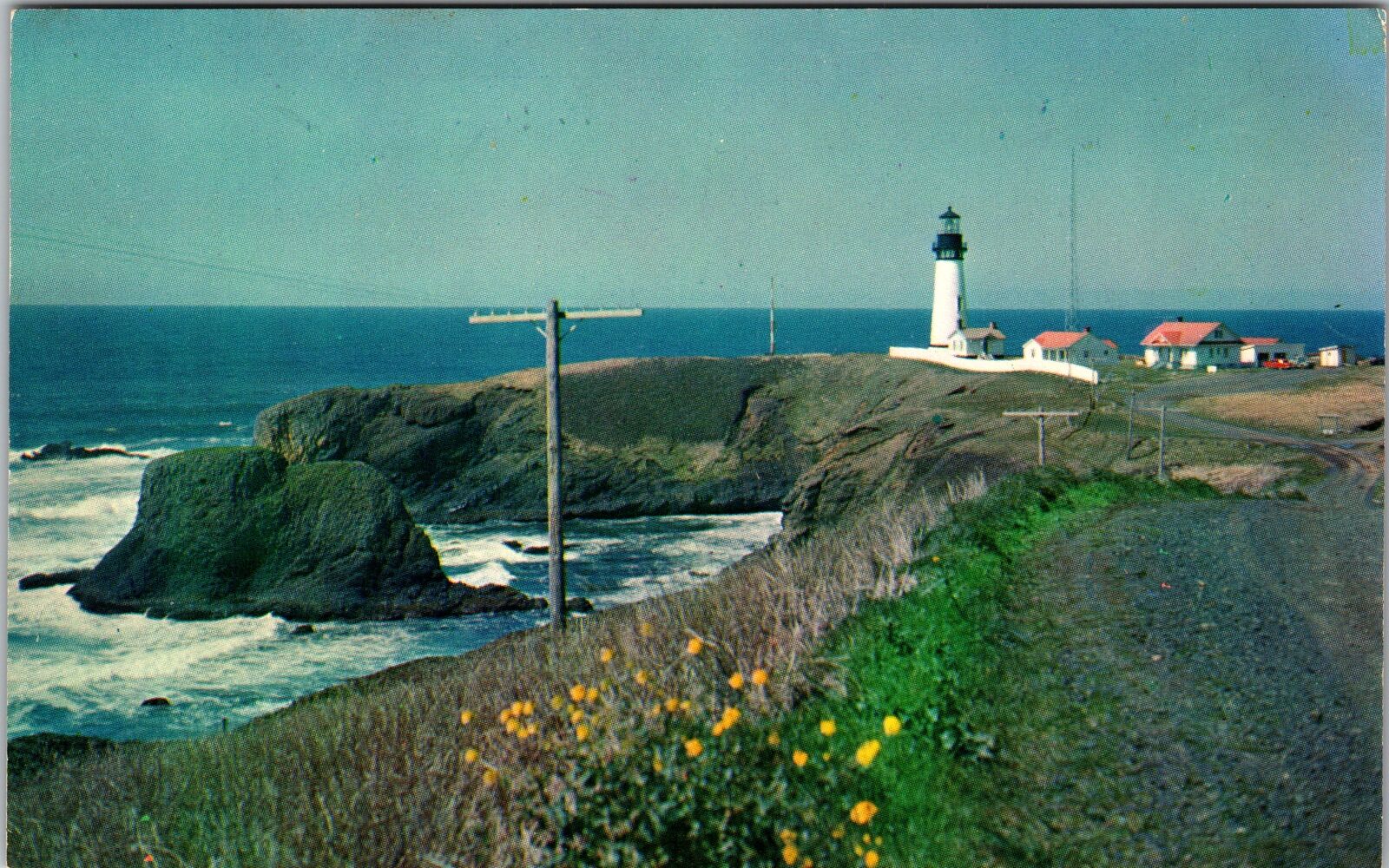 OR-Oregon, Yaquina Lighthouse, Coast Highway, Vintage Postcard