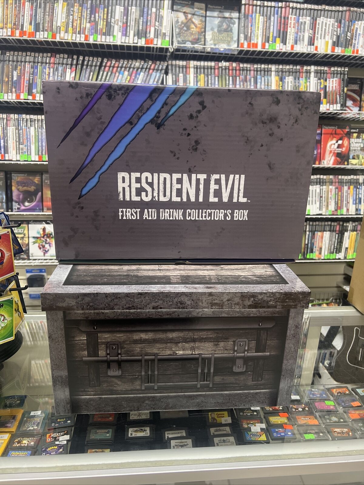 Resident Evil First Aid Drink Collector's Box Limited to 4750 NEW SEALED