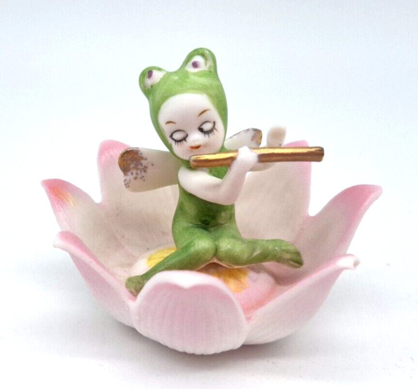 Vintage Pixie Fairy Playing Flute in Flower C5948 National Potteries Md in Japan