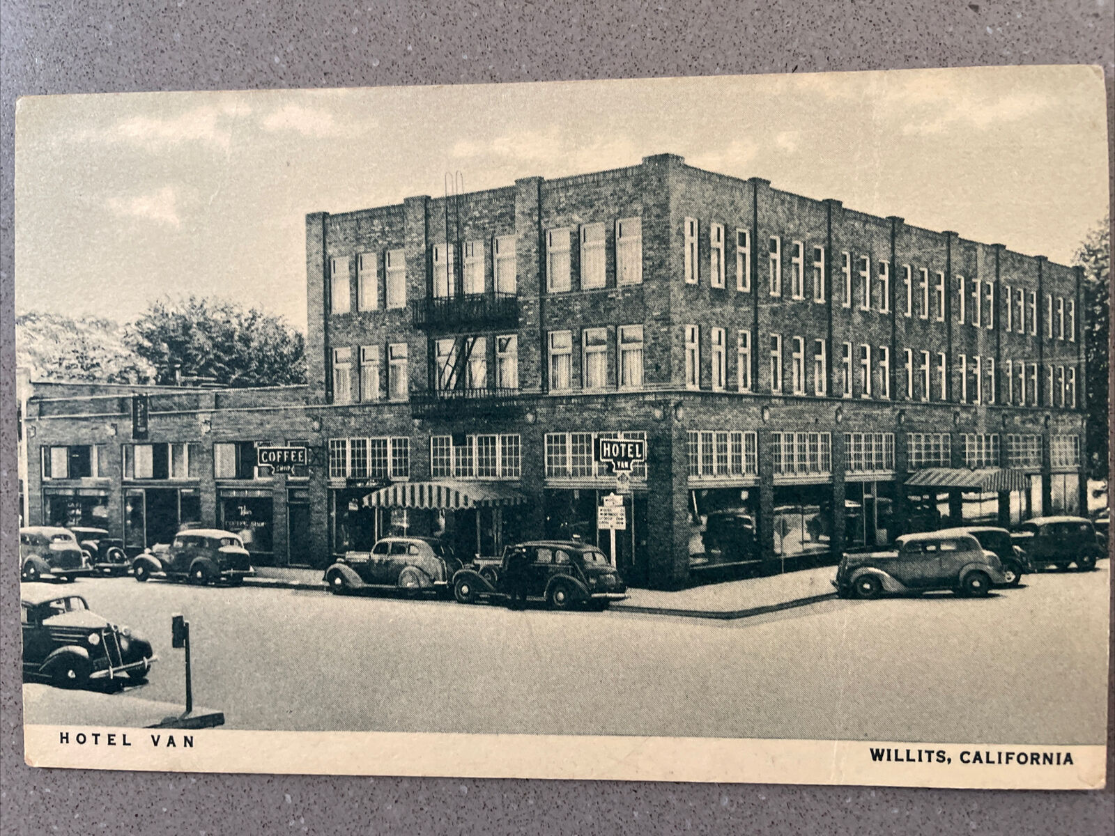 1930’s Willits, California - Hotel Van Mendocino County Vintage Postcard