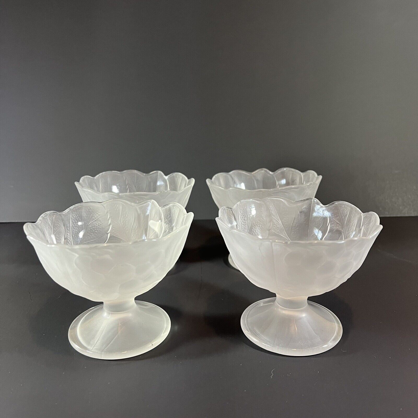 Set Of 4 Hoya Japan Textured Frosted Sherbet Ice Cream Bowls