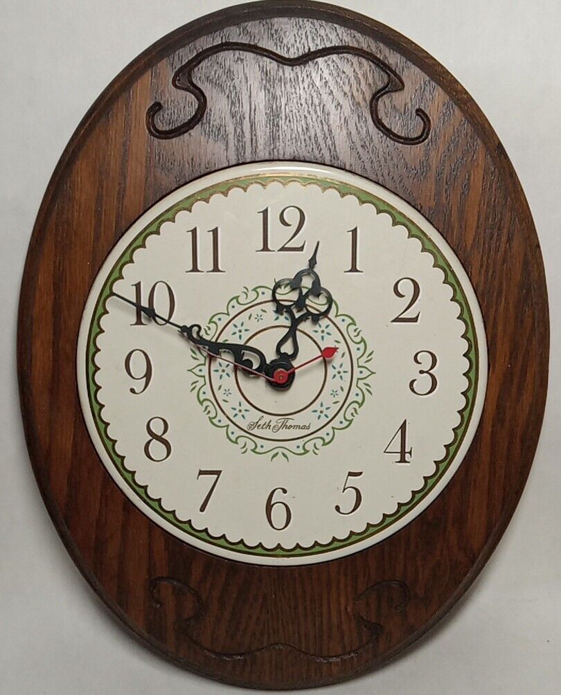 Seth Thomas Clock Oakmont Wood Enamel Face 1960\'s