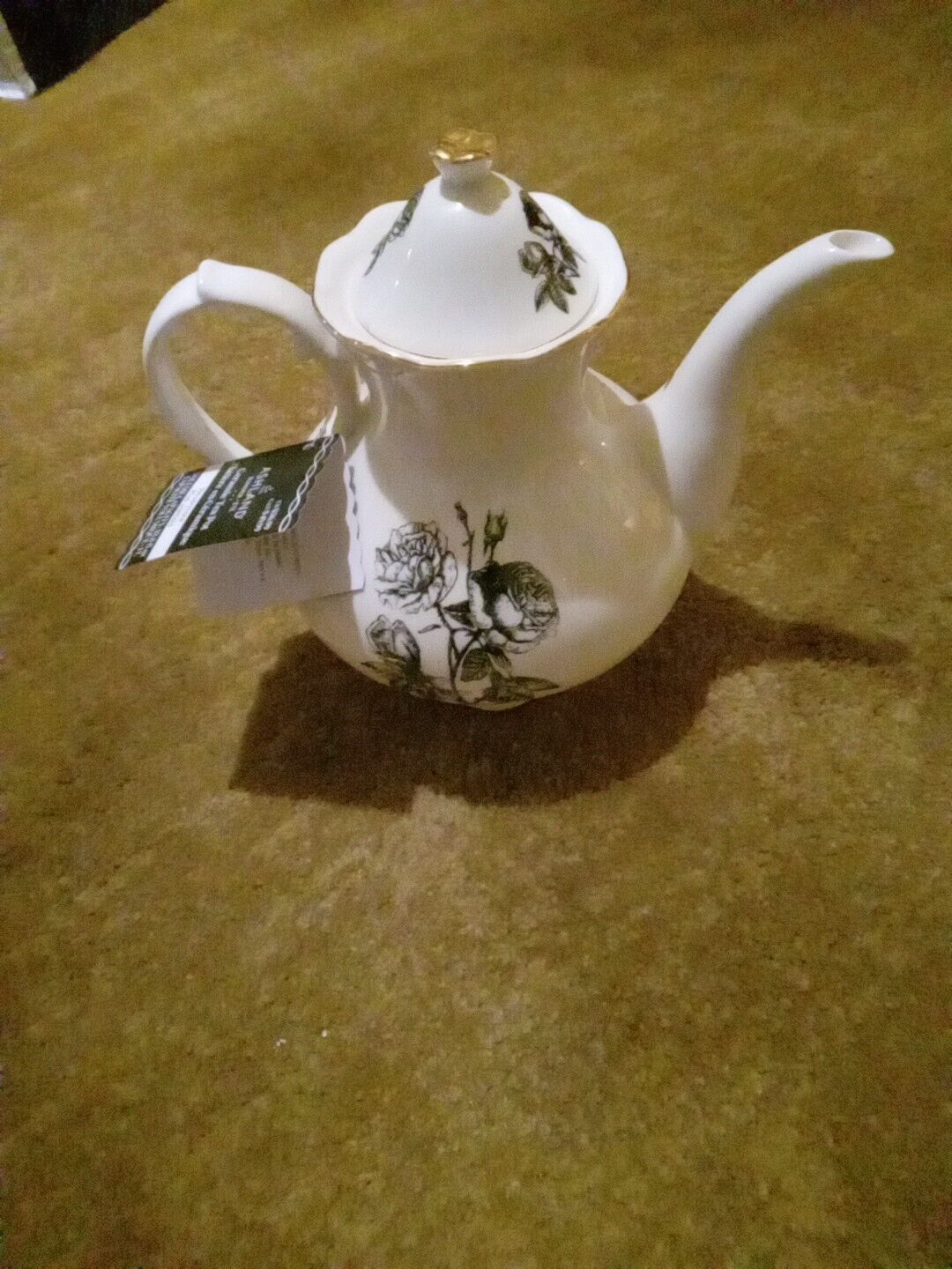 Beautiful Ashland Signature Accents Teapot Floral Black Roses White Teapot