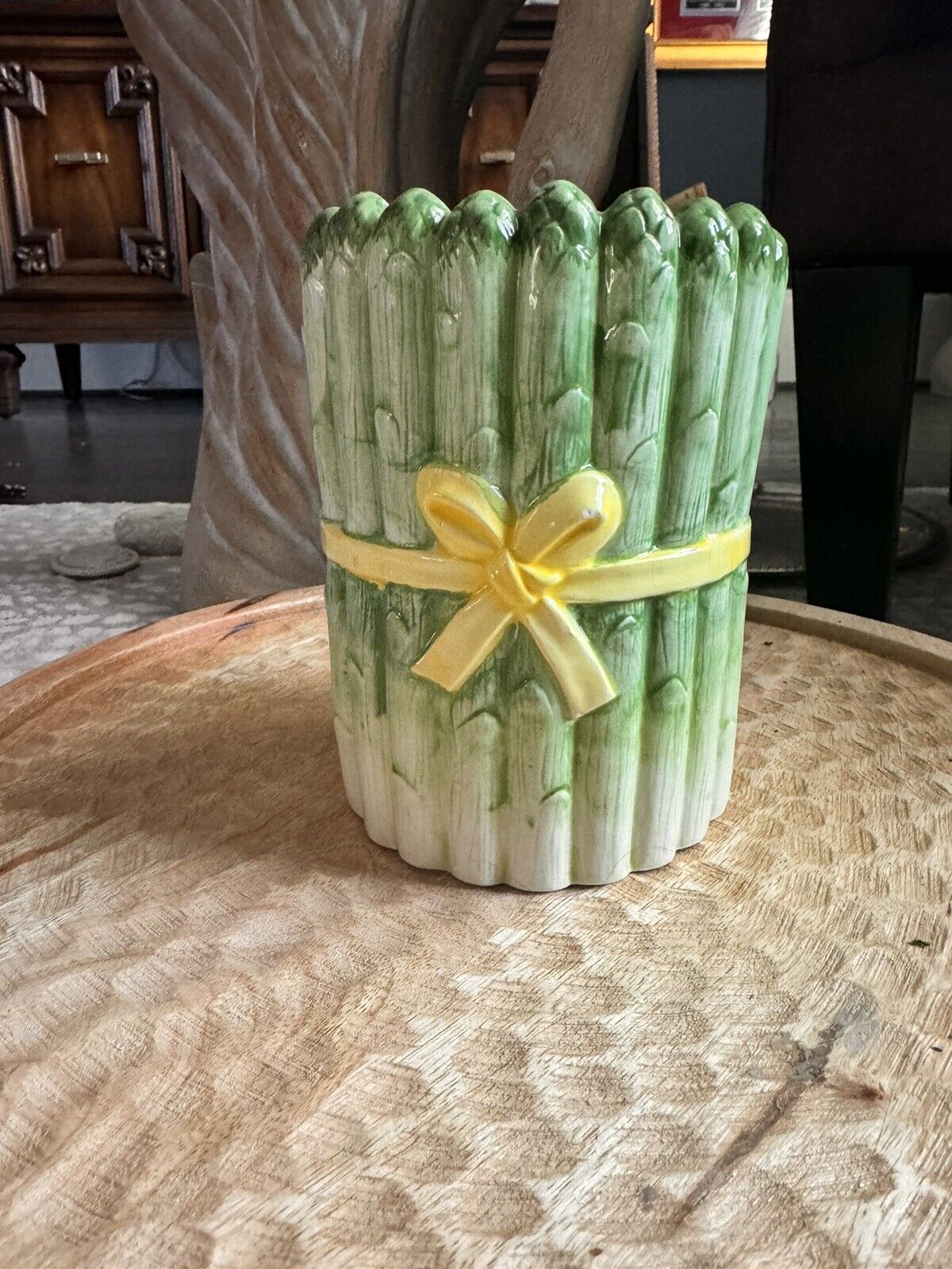 Vintage Grandmillenial Majolica Asparagus Flower Vase With Bow