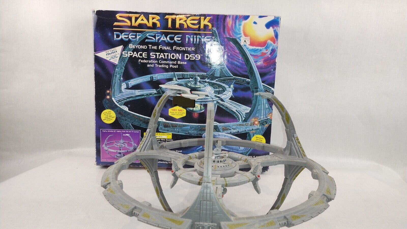 Star Trek Deep Space Nine Space Station DS9 1994 Playmates In Original Box