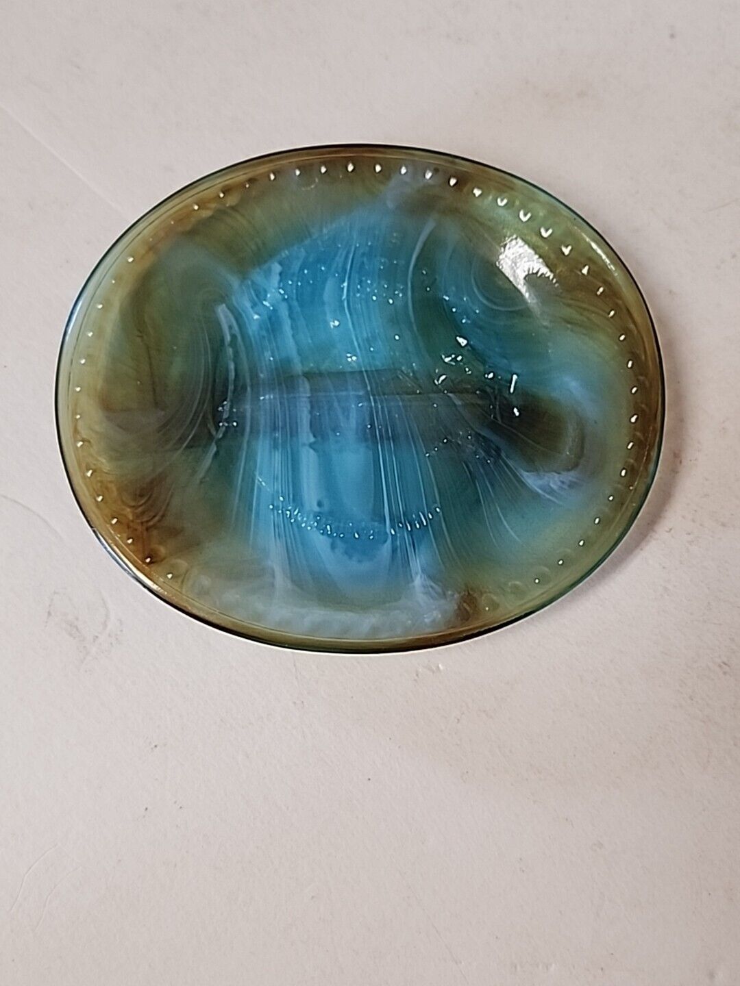1993 Boyd\'s Crystal Art Glass Cambridge, Ohio Blue Slag Glass Dish