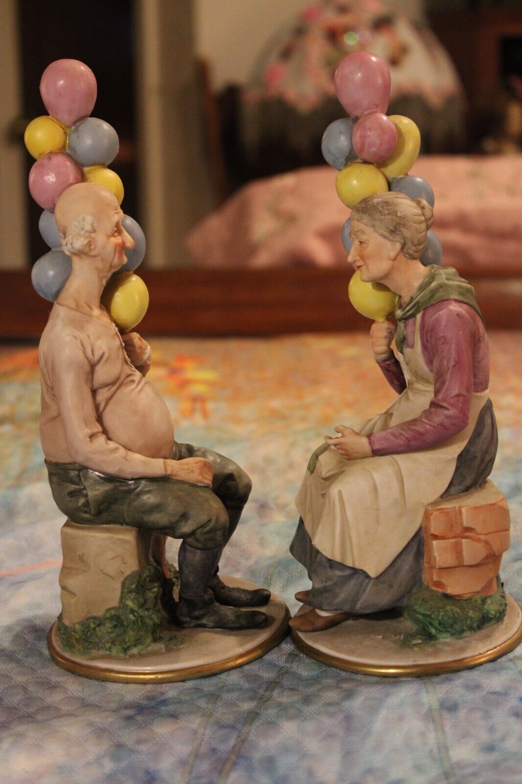 Pucci Signed Capodimonte Old Couple Selling Balloons--Excellent Condition