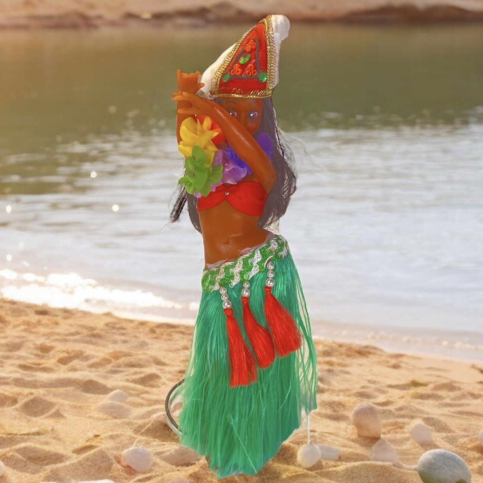 Vintage Polynesian/Hawaiian Hula Dancer Souvenir Doll