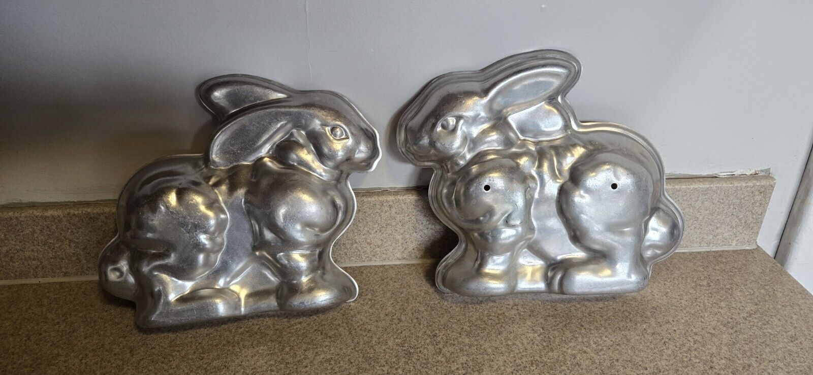 Vtg 3D Bunny 3D Cake Pan Mold Aluminum Rabbit Spring Decorate