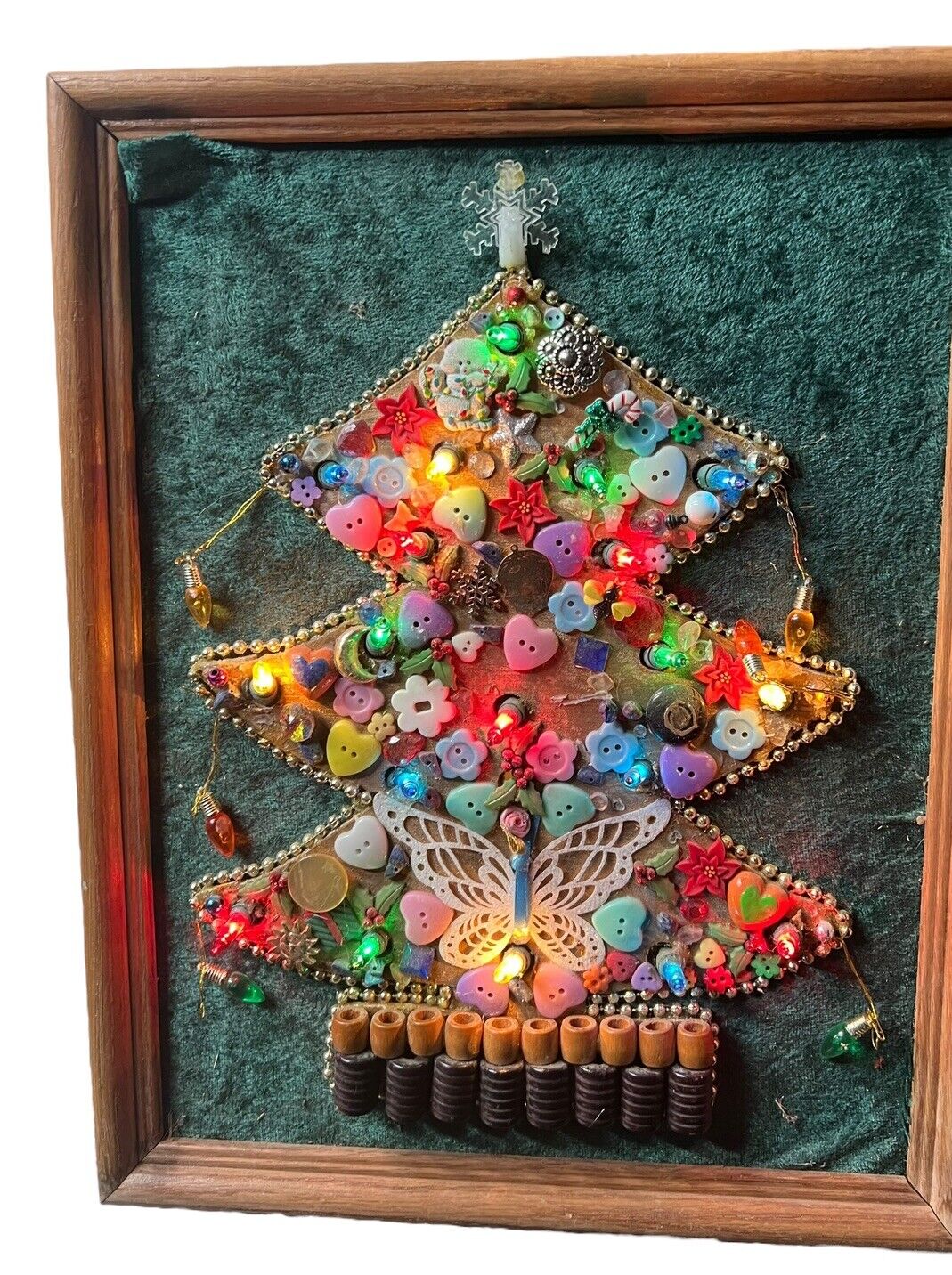 Vtg Kitschy 3D Christmas Tree Framed Picture Artwork Collage Lights UP 11x14