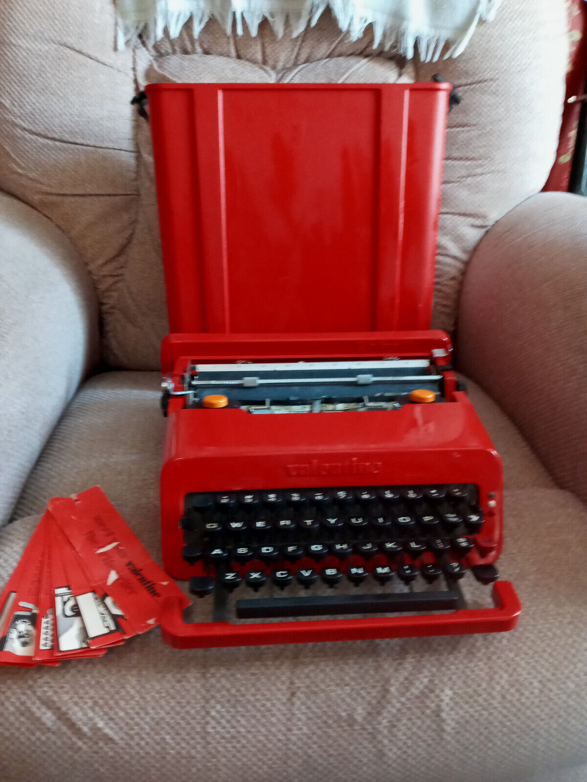 Olivetti Valentine Typewriter Red bucket Vintage from Japan w/ Case Spain