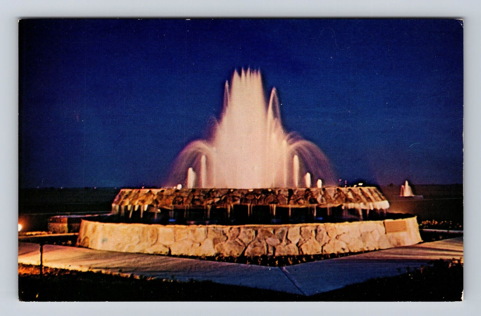 AZ-Arizona, Central Fountain Memorial, Antique, Vintage Souvenir Postcard