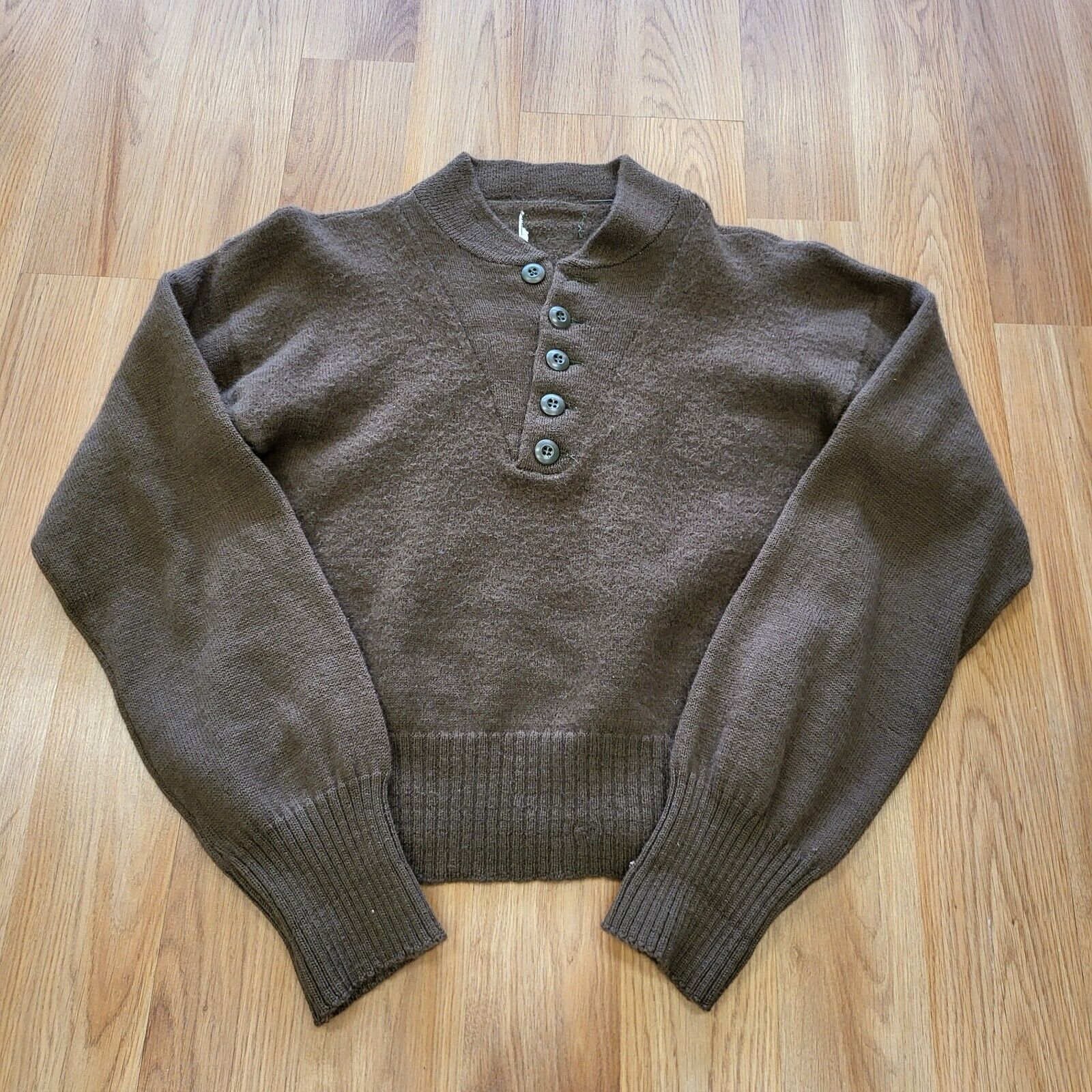 Vintage Military Henley Sweatshirt Size M Green Olive 1/4 Button Sweater 80s