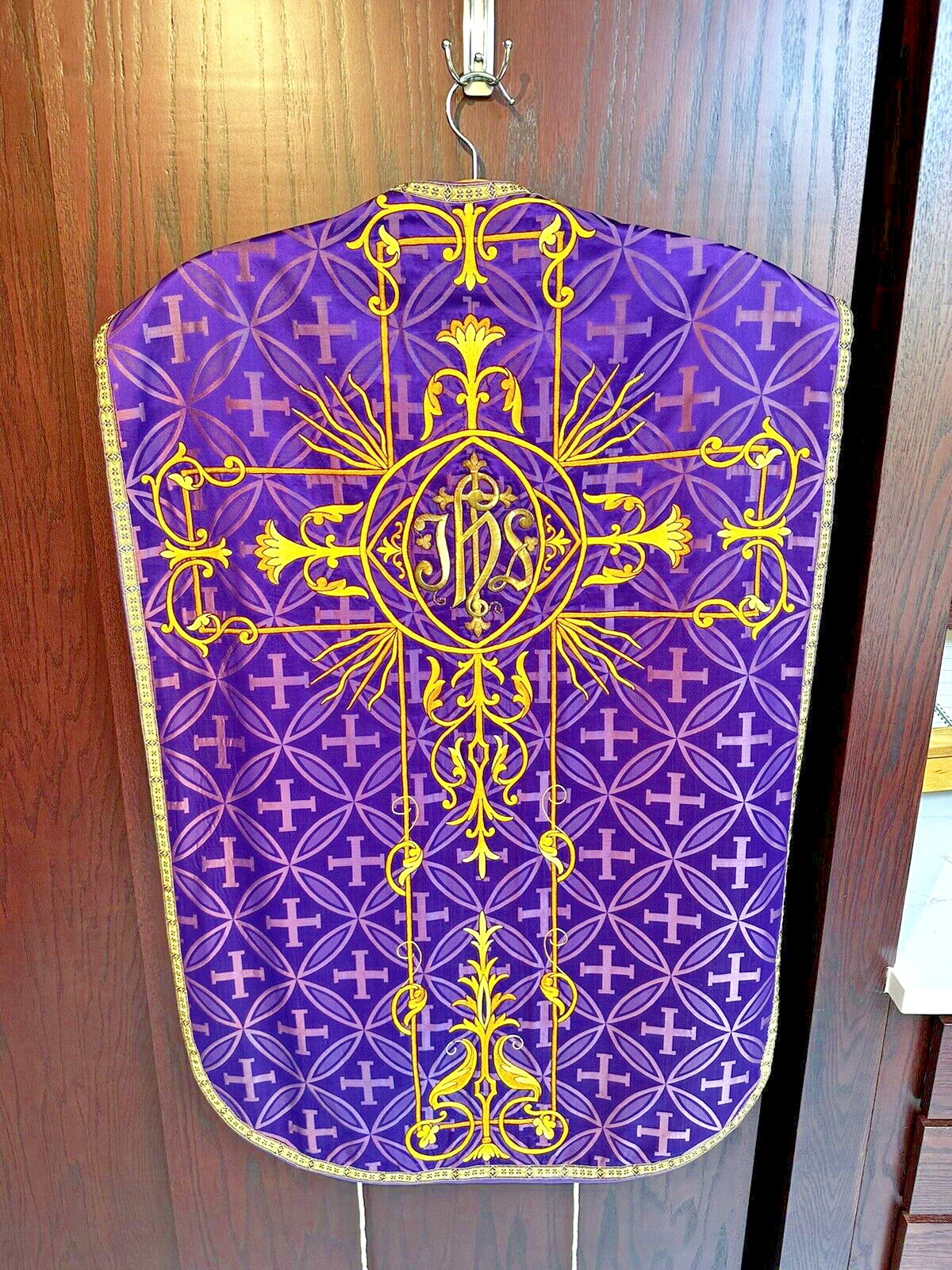 Antique Roman Chasuble Fiddleback Purple matching brand new stole and maniple