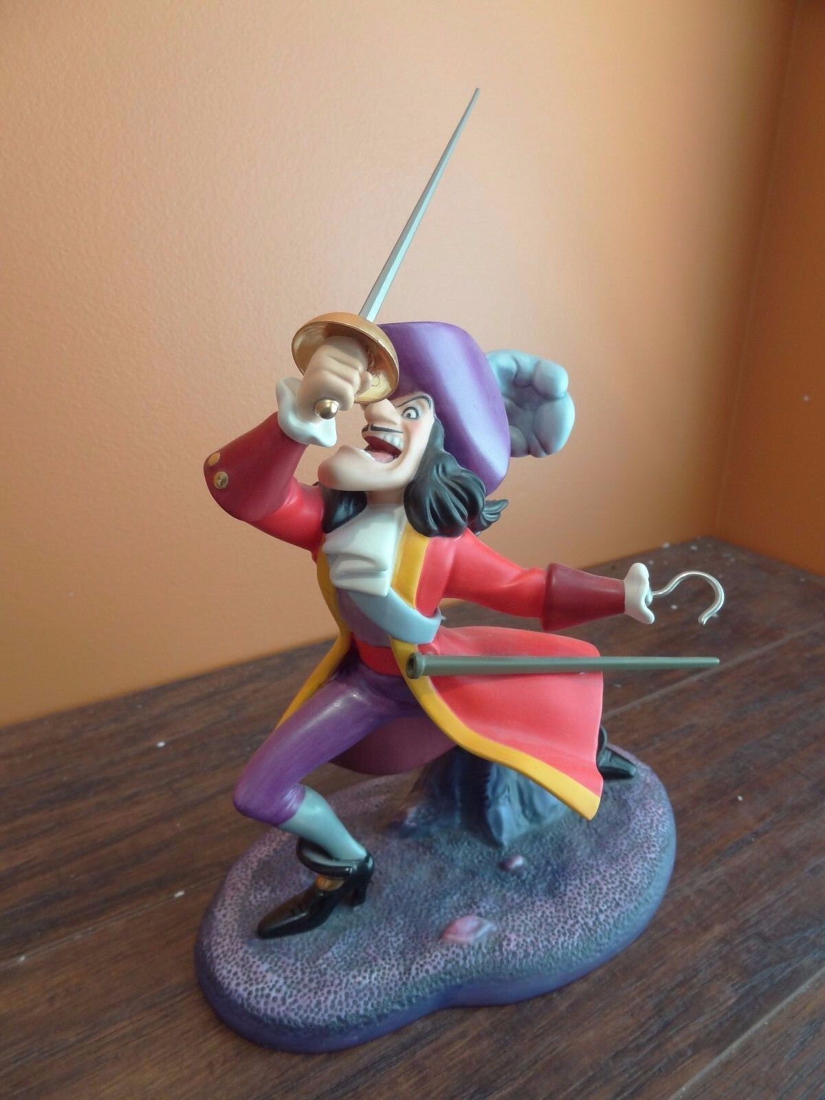 WDCC Walt Disney Captain Hook I\'ve Got You This Time Peter Pan Pirate Figurine