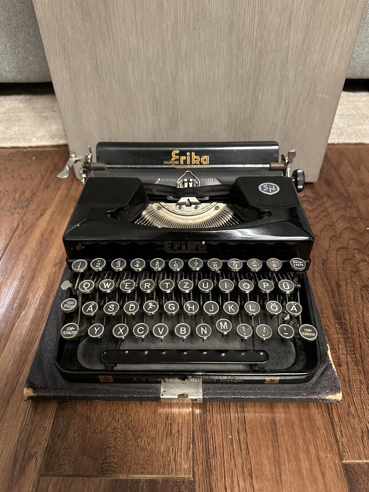 1940s Seidel And Naumann ‘Erika’ Model S Typewriter