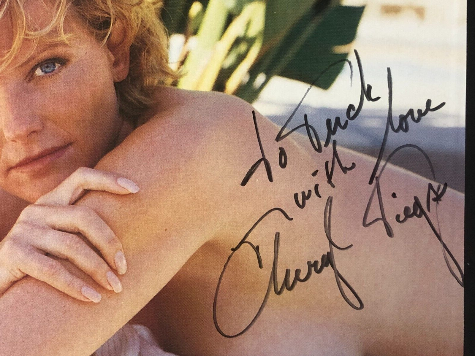 Young Cheryl Tiegs hand-signed autographed classic 9x6.5 magazine ad