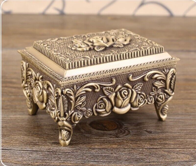 ONCE UPON A DREAM  GOLD VINTAGE METAL  FLOWER MUSIC BOX