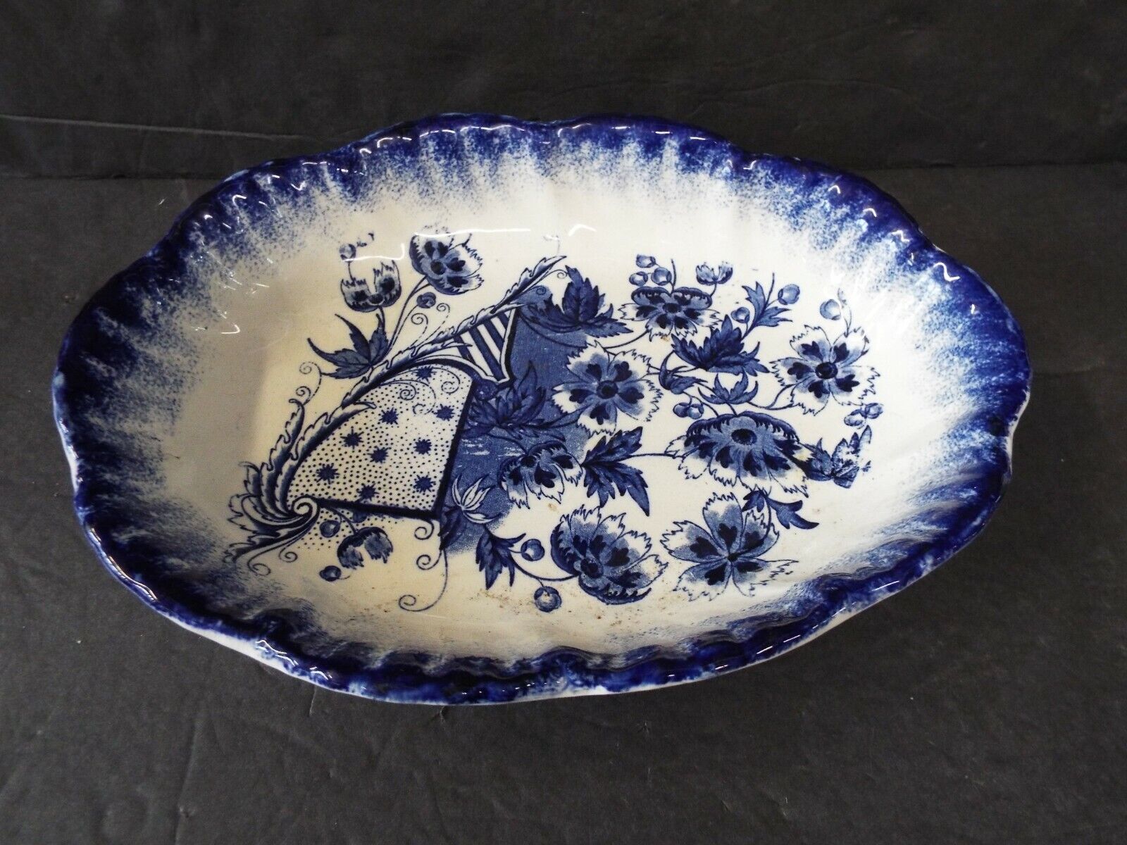C. 1890 STAFFORDSHIRE SMITH & BINNALL BLUE & WHITE FLORAL OVAL VEGETABLE SERVING