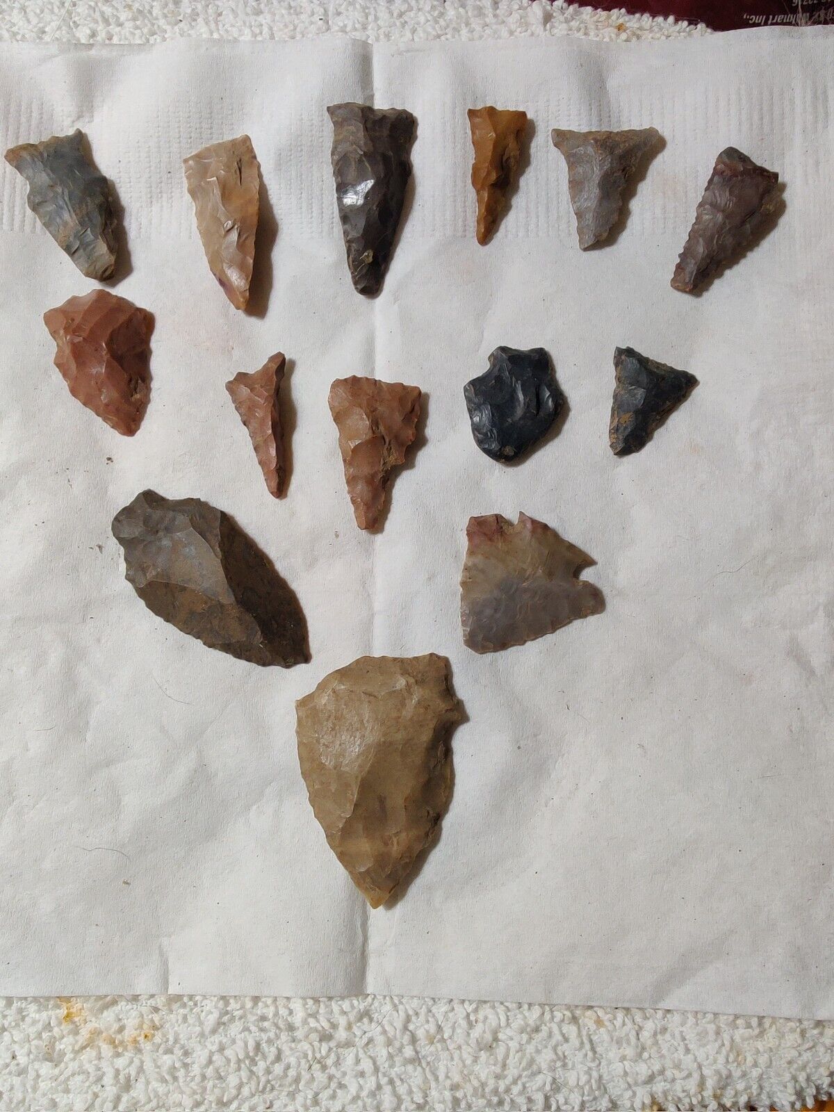 Indian Arrowheads Artifacts 14 Authentic Bird Points, Madison Style, ArrowPoints