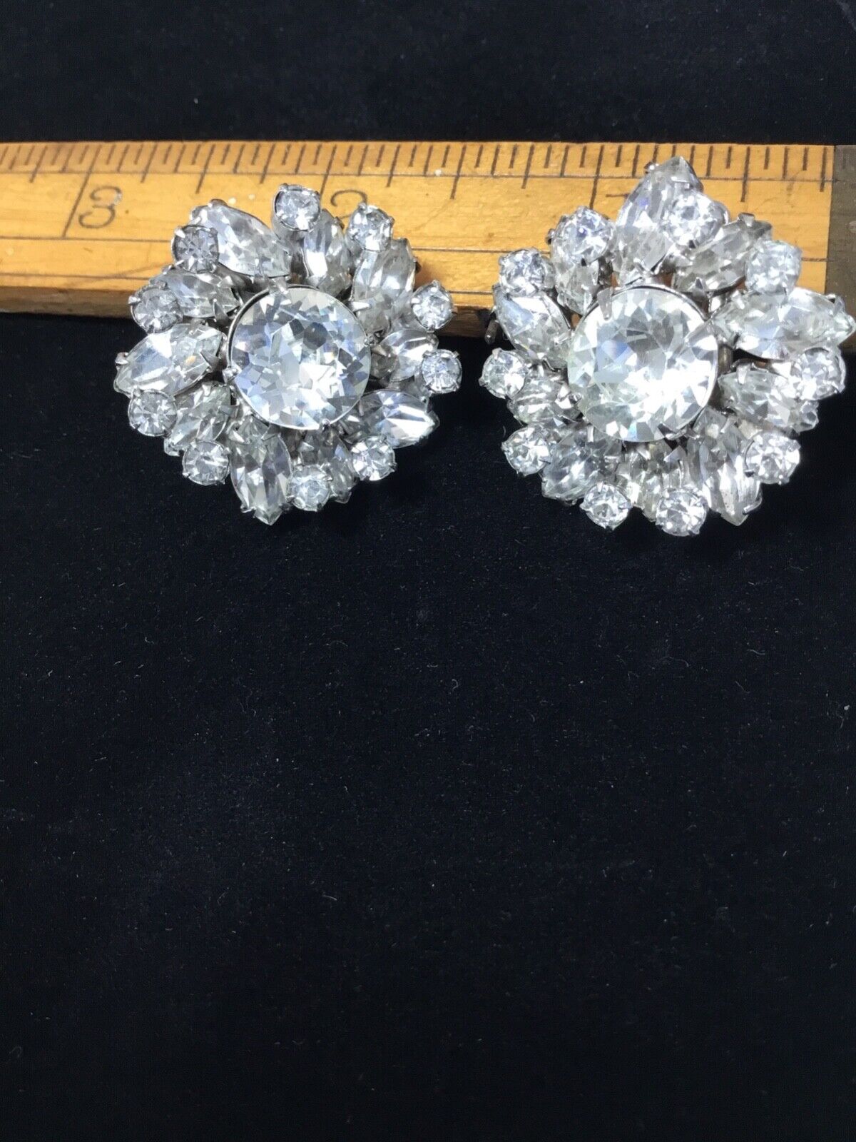 Vintage Weiss crystal earrings multilevel stone mountings sunburst Clip On EUC