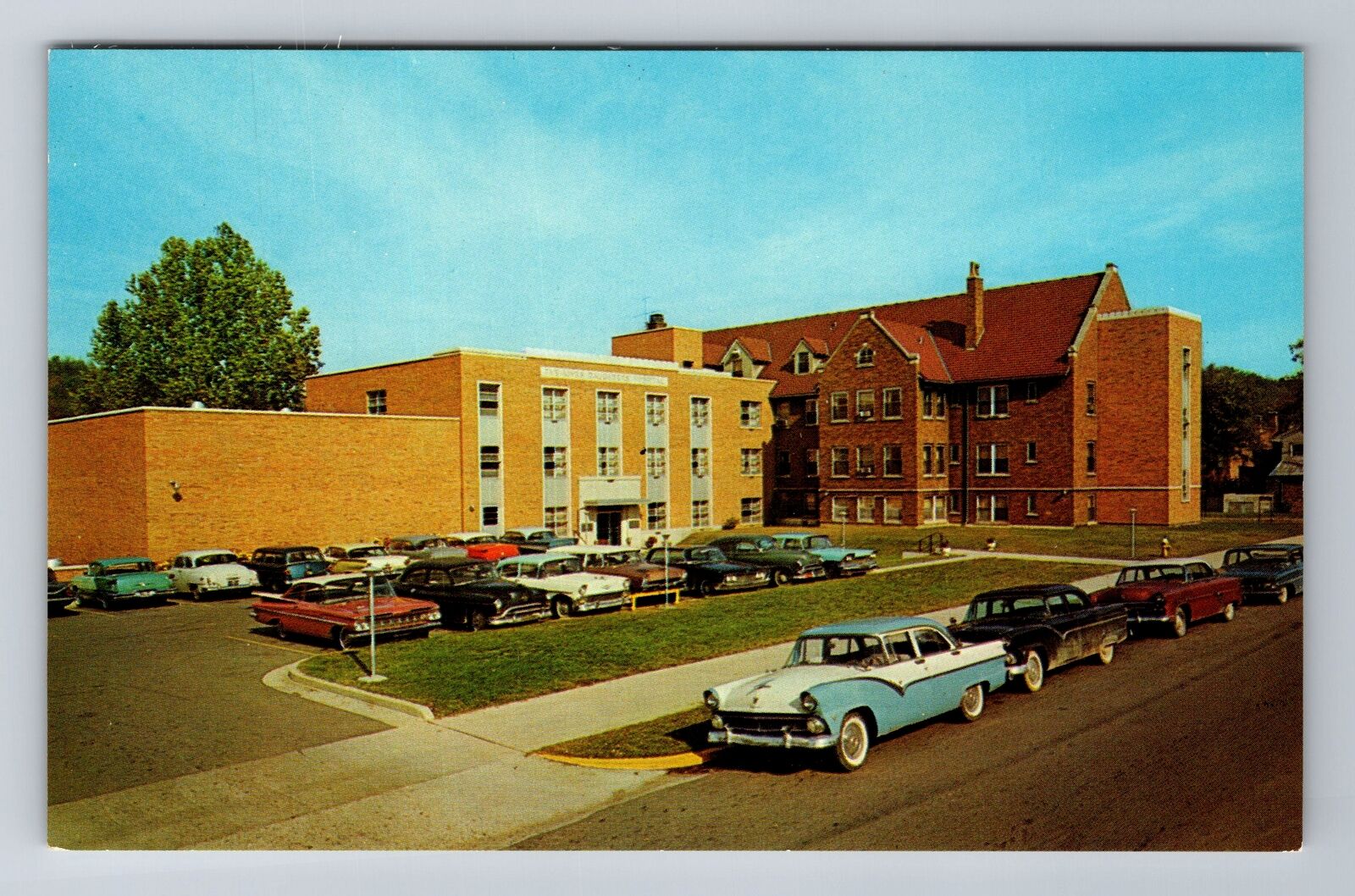 Madison IN-Indiana, King's Daughters Hospital, Antique Vintage Souvenir Postcard