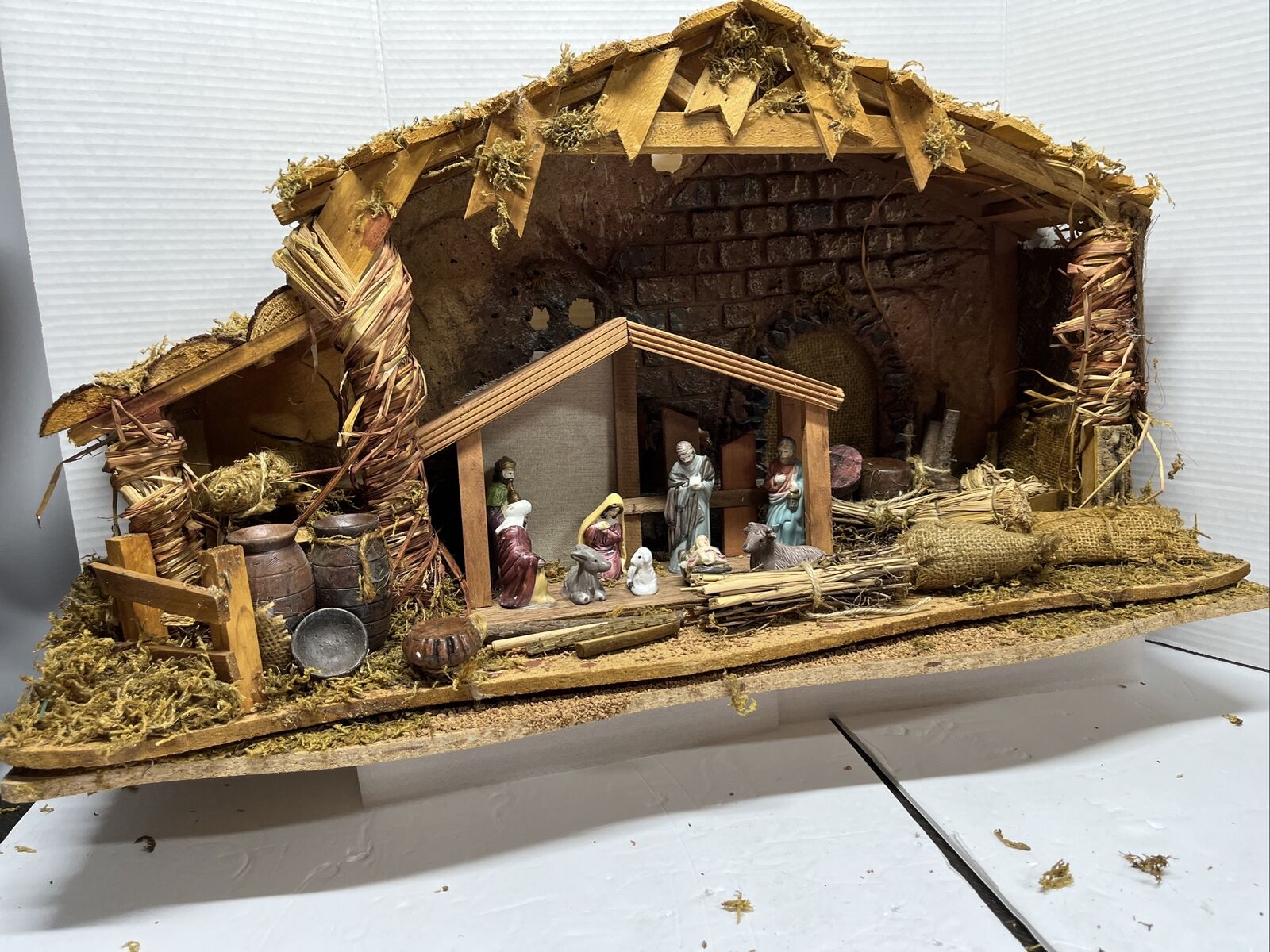 16 Piece Wood Creche And Accesory Set With Nativity Included - Slot For Light