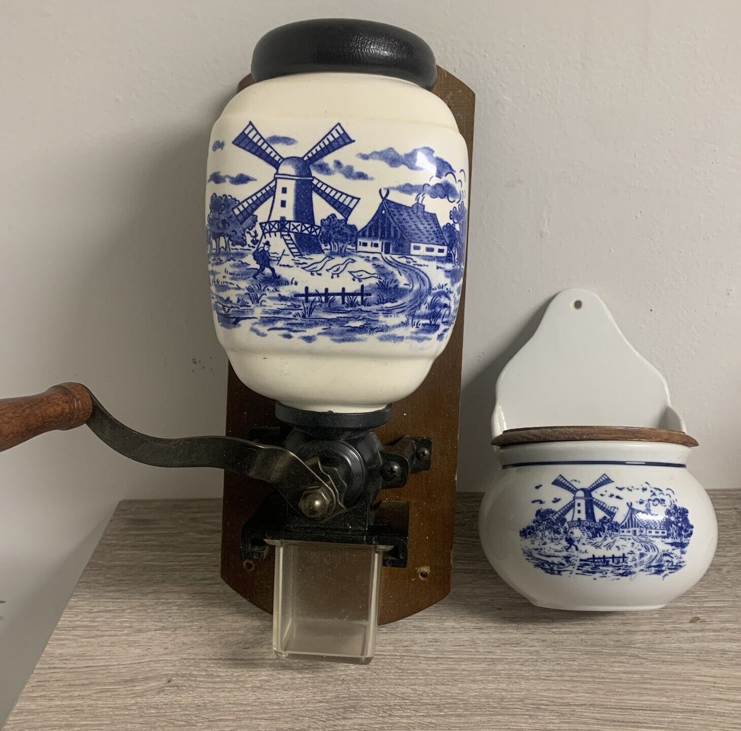 Vintage Dutch Blue Delft Wall Mount Porcelain Coffee Mill Hand Grinder Windmill
